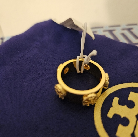 Gold ring size 7 by Tory Burch - Picture 4 of 5